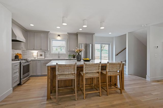 3242 Sumter Avenue S, Saint Louis Park, MN 55426