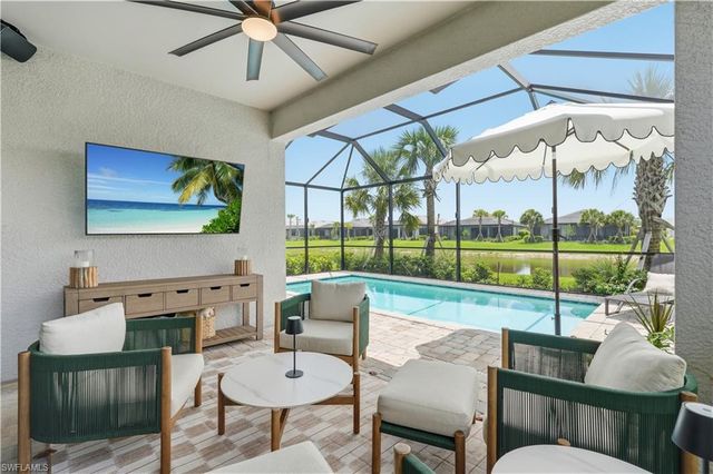 1940 Sierra CT, Naples, FL 34120