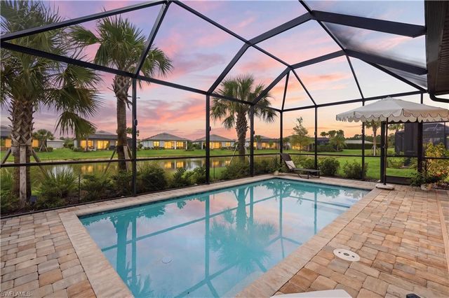 1940 Sierra CT, Naples, FL 34120