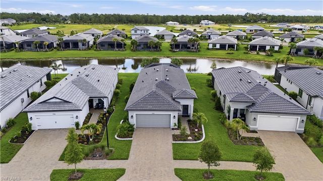 1940 Sierra CT, Naples, FL 34120