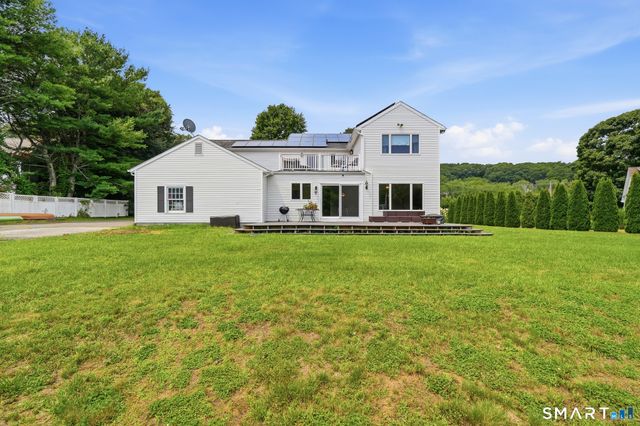 4 Lovers Lane, East Lyme, CT 06333
