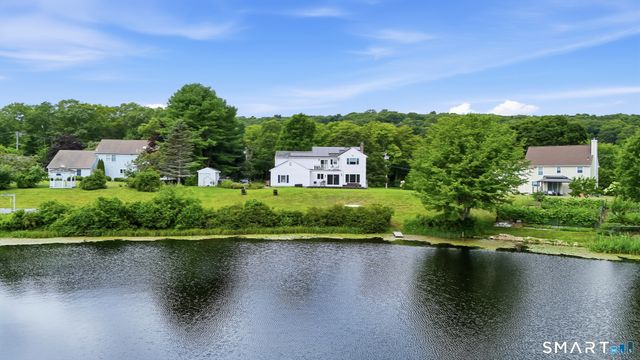 4 Lovers Lane, East Lyme, CT 06333