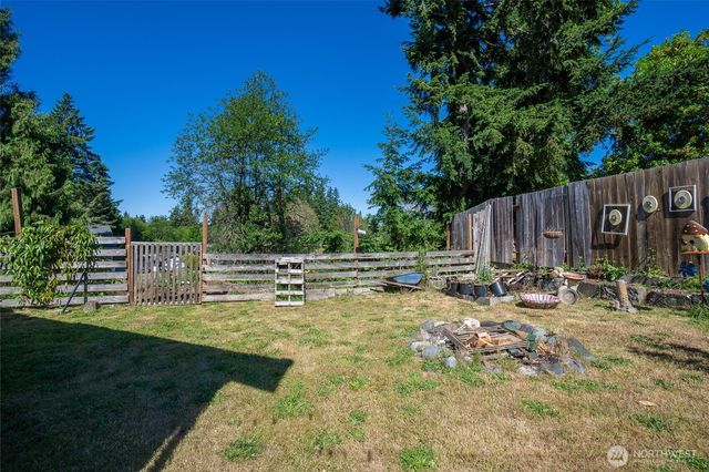 12818 228th Avenue E, Bonney Lake, WA 98391