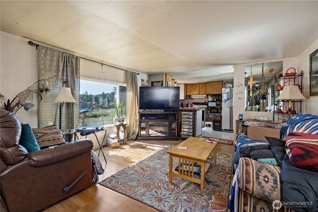 12818 228th Avenue E, Bonney Lake, WA 98391