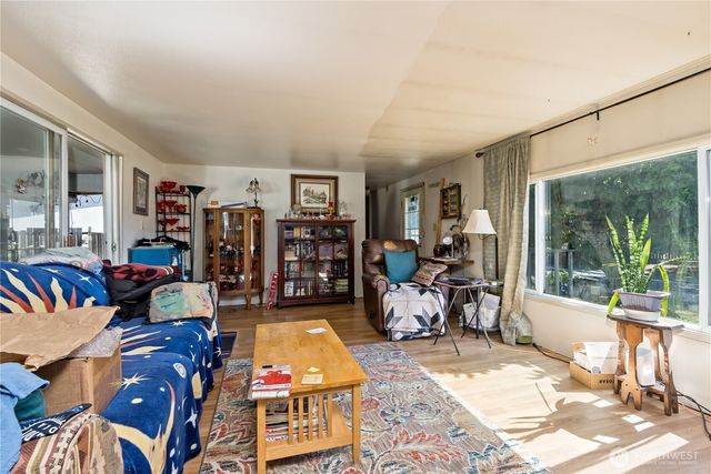 12818 228th Avenue E, Bonney Lake, WA 98391