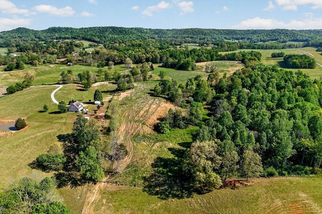 515 Jericho Rd, Quebeck, TN 38579