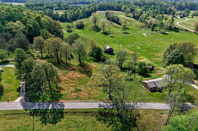 515 Jericho Rd, Quebeck, TN 38579