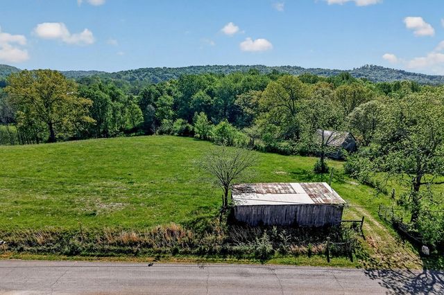 515 Jericho Rd, Quebeck, TN 38579
