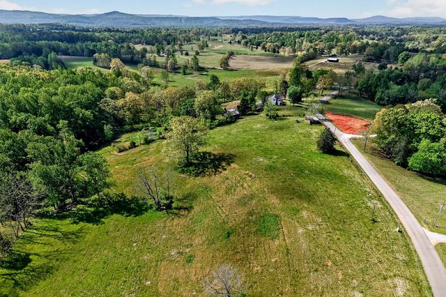 515 Jericho Rd, Quebeck, TN 38579