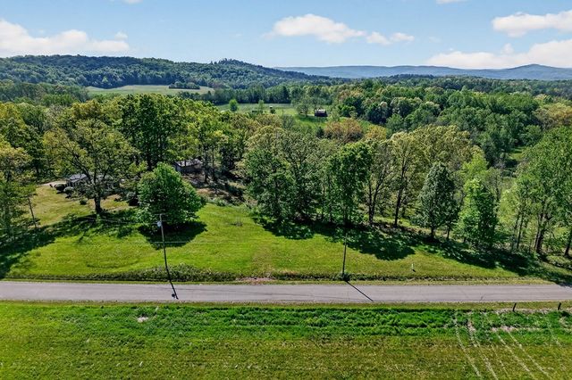 515 Jericho Rd, Quebeck, TN 38579