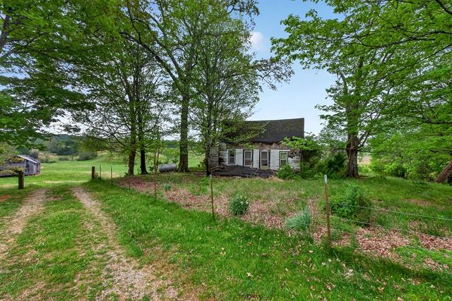 515 Jericho Rd, Quebeck, TN 38579