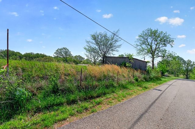 515 Jericho Rd, Quebeck, TN 38579