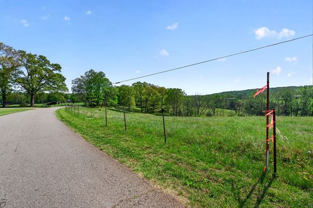 515 Jericho Rd, Quebeck, TN 38579