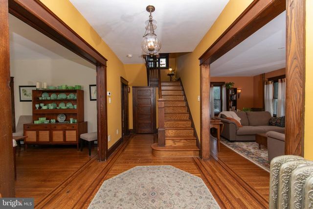 201 CHESTNUT ST, Audubon, NJ 08106