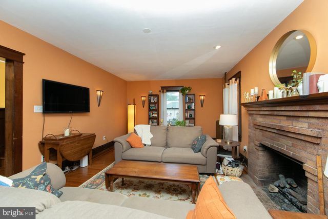 201 CHESTNUT ST, Audubon, NJ 08106