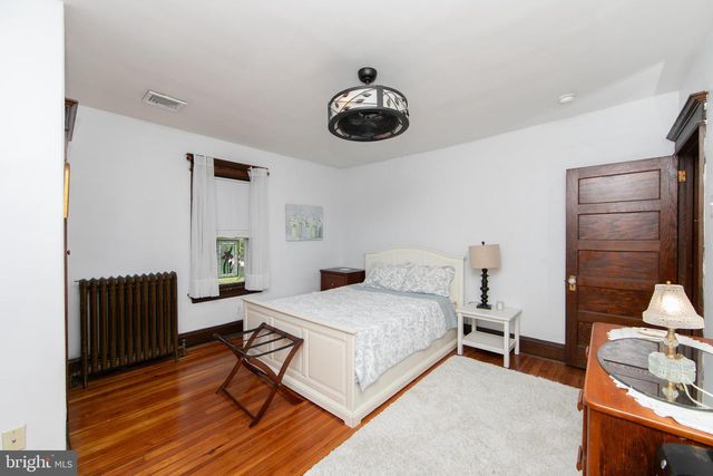 201 CHESTNUT ST, Audubon, NJ 08106