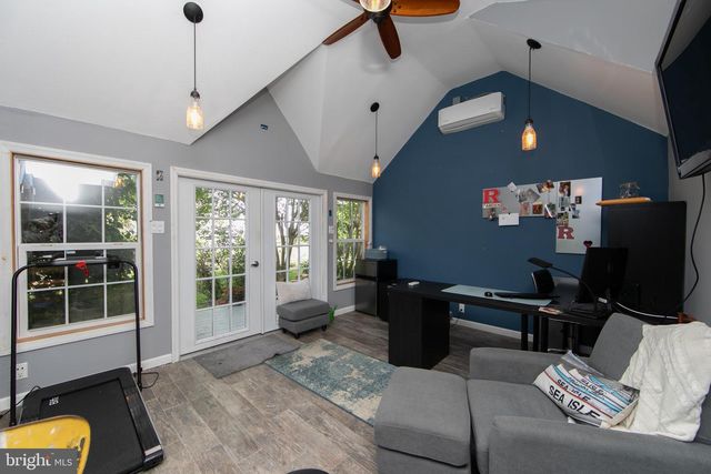 201 CHESTNUT ST, Audubon, NJ 08106