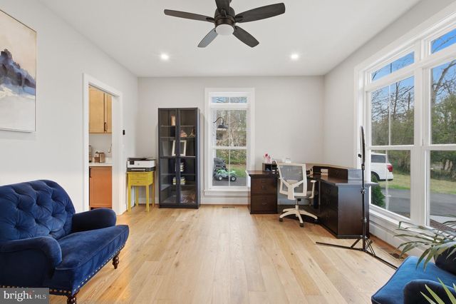 1304 GAHANT RD, Alexandria, VA 22308