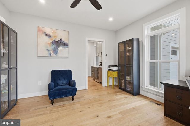 1304 GAHANT RD, Alexandria, VA 22308