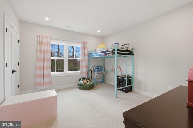 1304 GAHANT RD, Alexandria, VA 22308