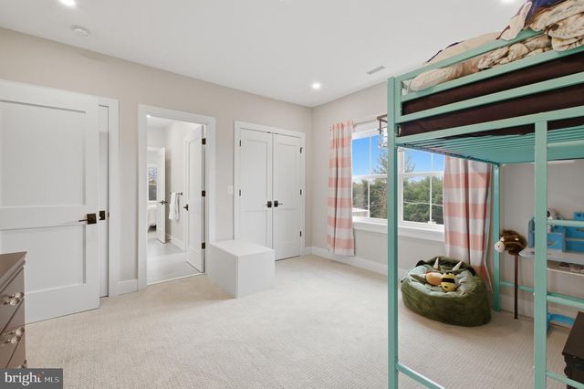 1304 GAHANT RD, Alexandria, VA 22308