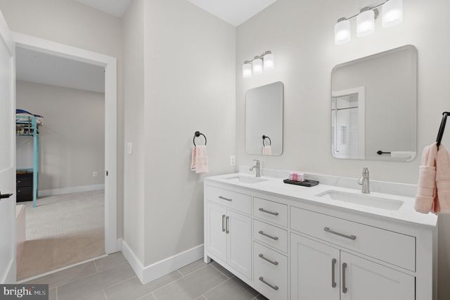 1304 GAHANT RD, Alexandria, VA 22308