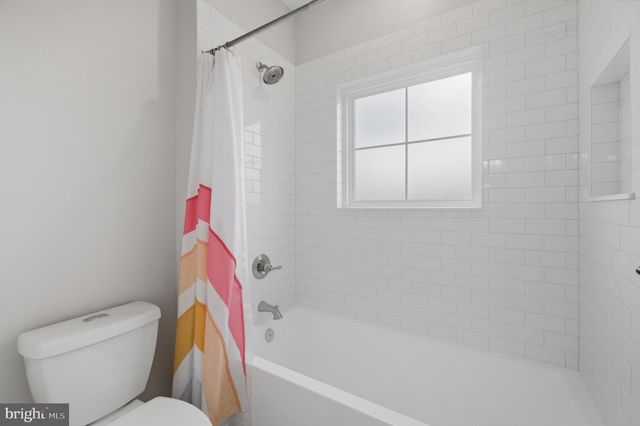 1304 GAHANT RD, Alexandria, VA 22308