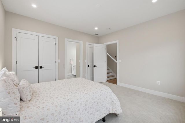 1304 GAHANT RD, Alexandria, VA 22308