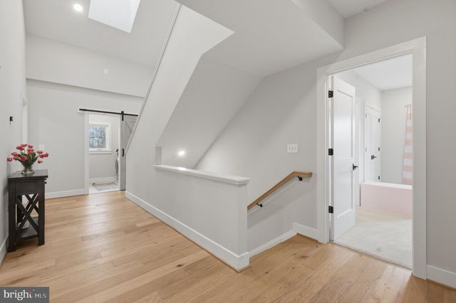 1304 GAHANT RD, Alexandria, VA 22308