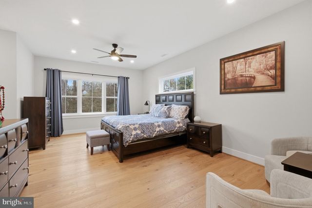 1304 GAHANT RD, Alexandria, VA 22308