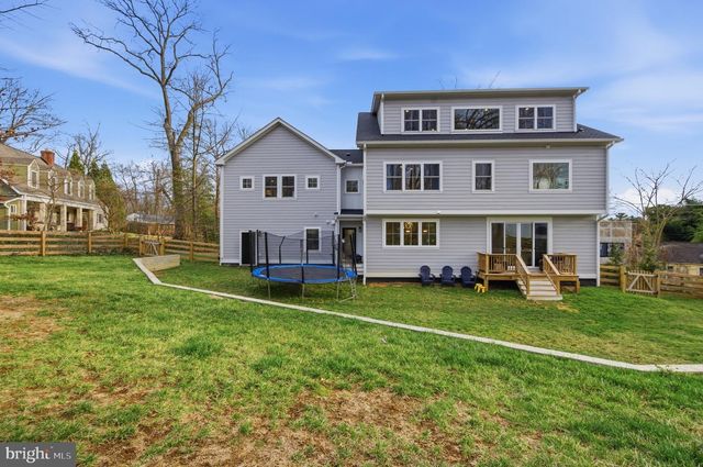 1304 GAHANT RD, Alexandria, VA 22308