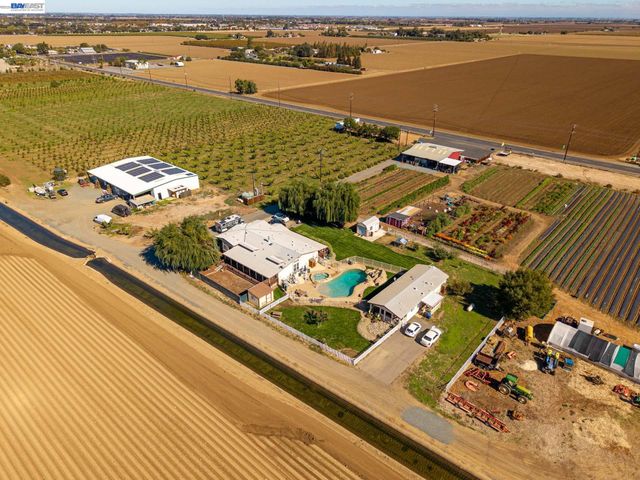 2017 Walnut Blvd, Brentwood, CA 94513