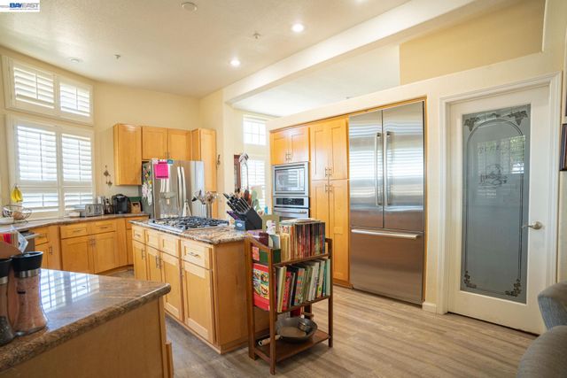 2017 Walnut Blvd, Brentwood, CA 94513