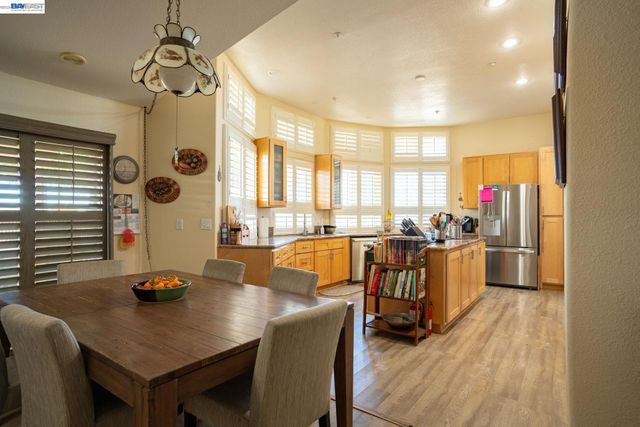 2017 Walnut Blvd, Brentwood, CA 94513