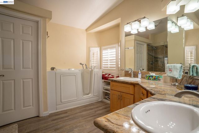 2017 Walnut Blvd, Brentwood, CA 94513