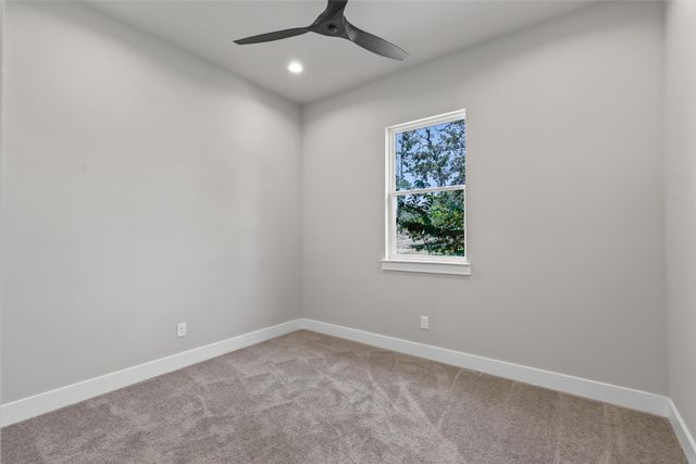 1064 Glenoaks Drive, Weatherford, TX 76088