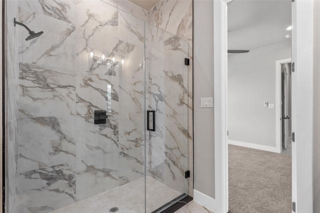 1064 Glenoaks Drive, Weatherford, TX 76088