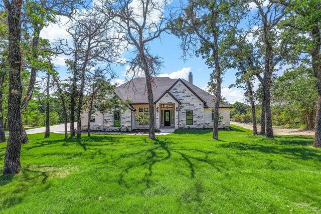 1064 Glenoaks Drive, Weatherford, TX 76088