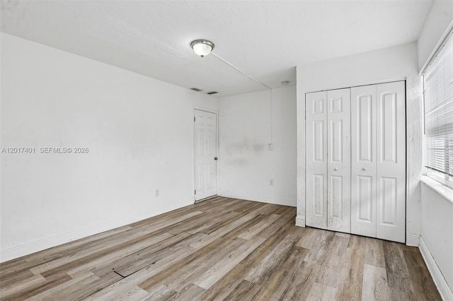1945 NW 86th St, Miami, FL 33147