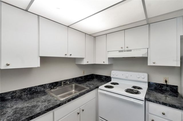 201 KINGS BOULEVARD 5, Sun City Center, FL 33573