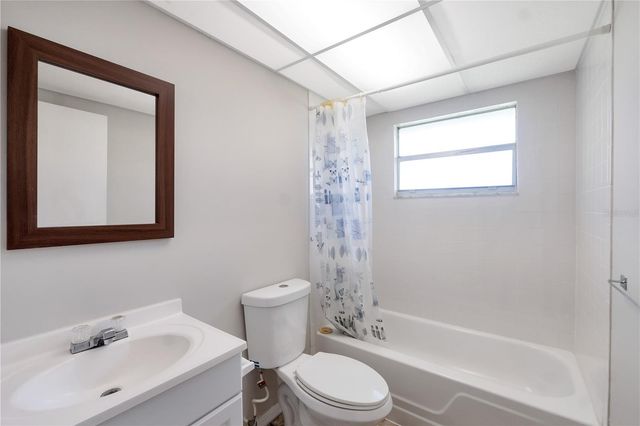 201 KINGS BOULEVARD 5, Sun City Center, FL 33573