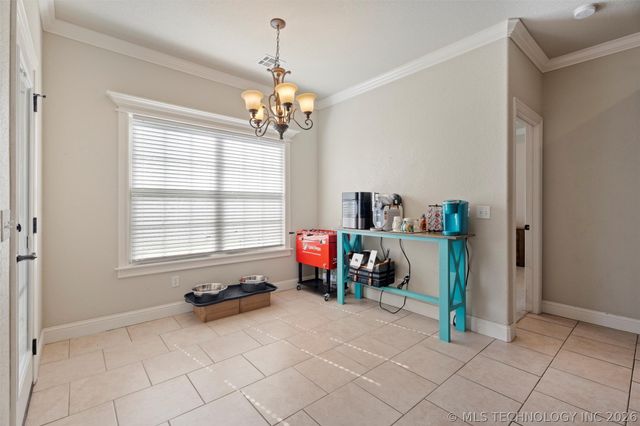 2711 Churchill Drive, Bartlesville, OK 74006