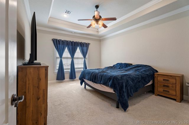 2711 Churchill Drive, Bartlesville, OK 74006