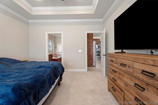 2711 Churchill Drive, Bartlesville, OK 74006