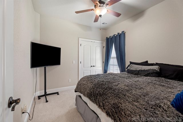 2711 Churchill Drive, Bartlesville, OK 74006