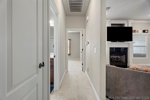 2711 Churchill Drive, Bartlesville, OK 74006