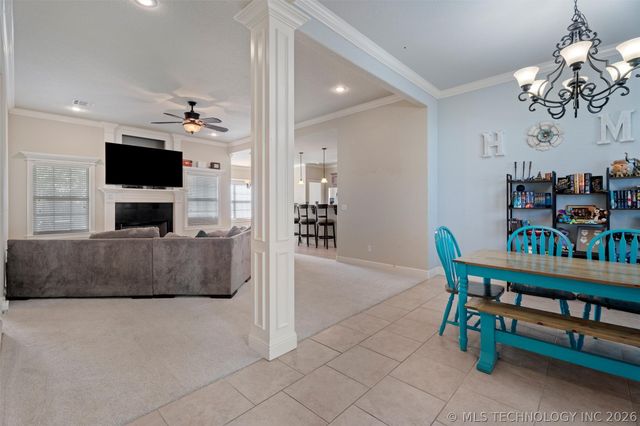 2711 Churchill Drive, Bartlesville, OK 74006