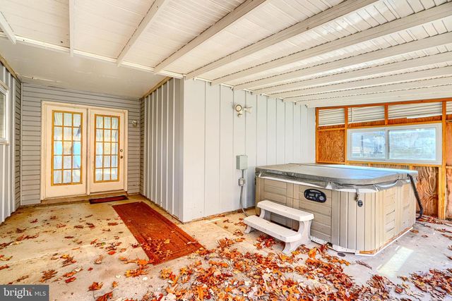 215 GREENVIEW AVE, Reisterstown, MD 21136