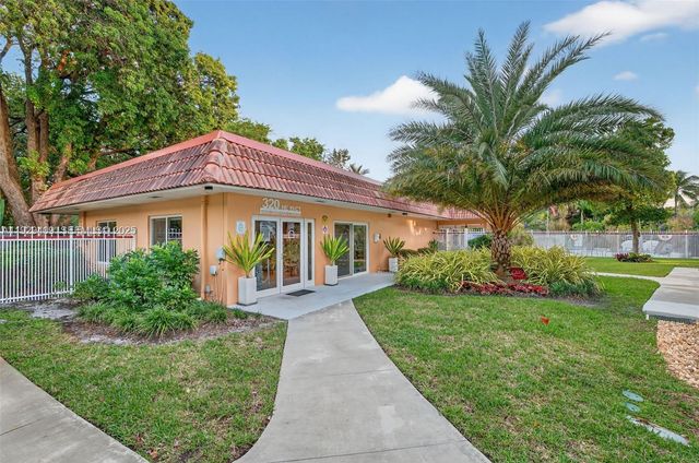 1930 NE 2nd Ave 206L, Wilton Manors, FL 33305