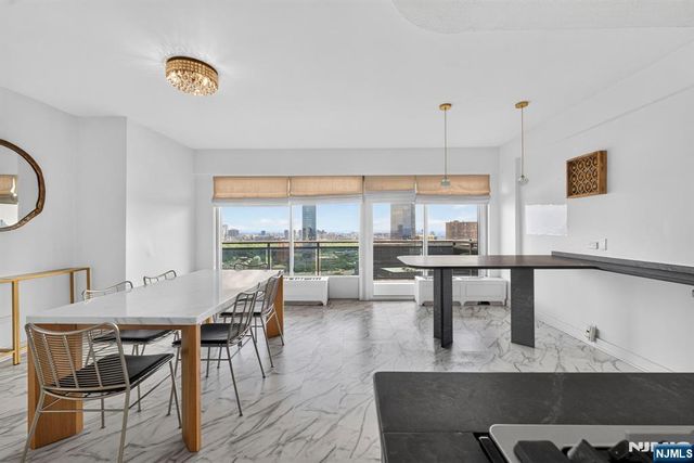 2077 Center Avenue PHB, Fort Lee, NJ 07024
